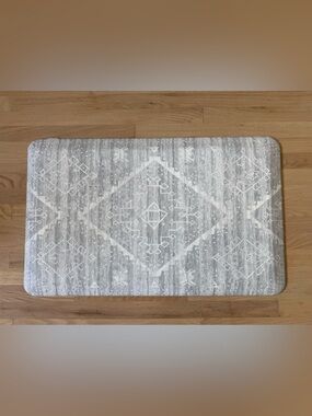 House of Noa Standing Mat – 22" x 36" – New Without Tags
